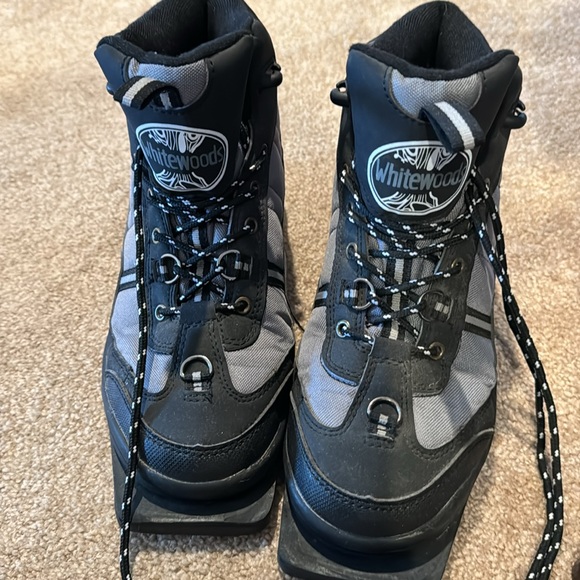 Three prong cross country ski boots - Picture 6 of 6